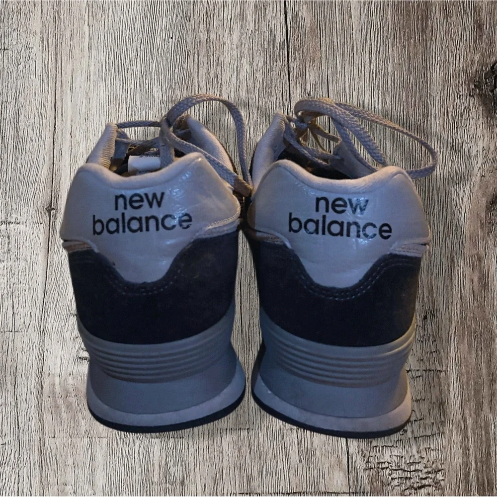New Balance Men's 574 Core Black/Gray Size 10- Very Good Condition, Light Wear